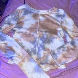 Long sleeve crop top